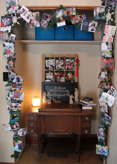 Christmas card garland display