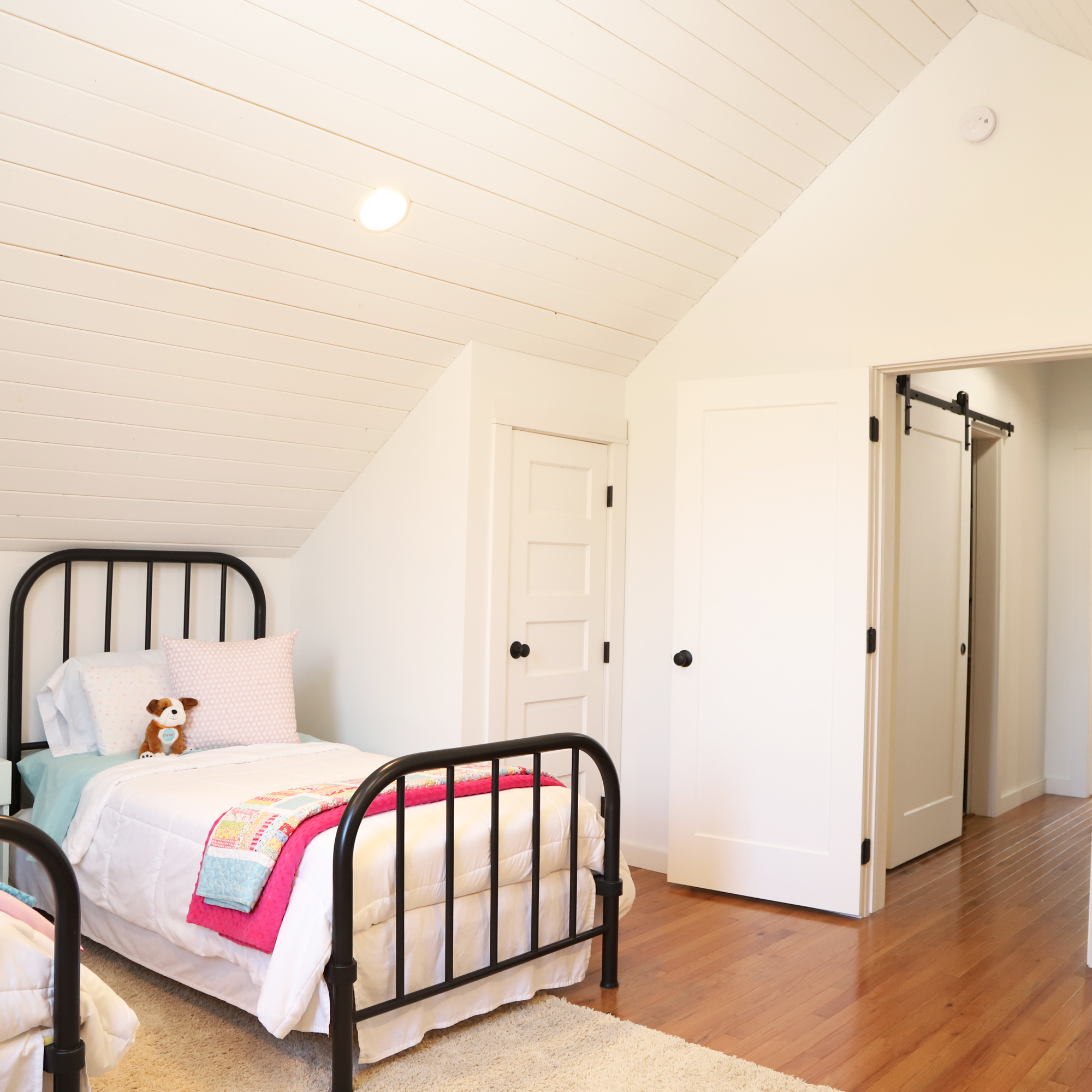 Shared Girls Room | Bedroom Tour